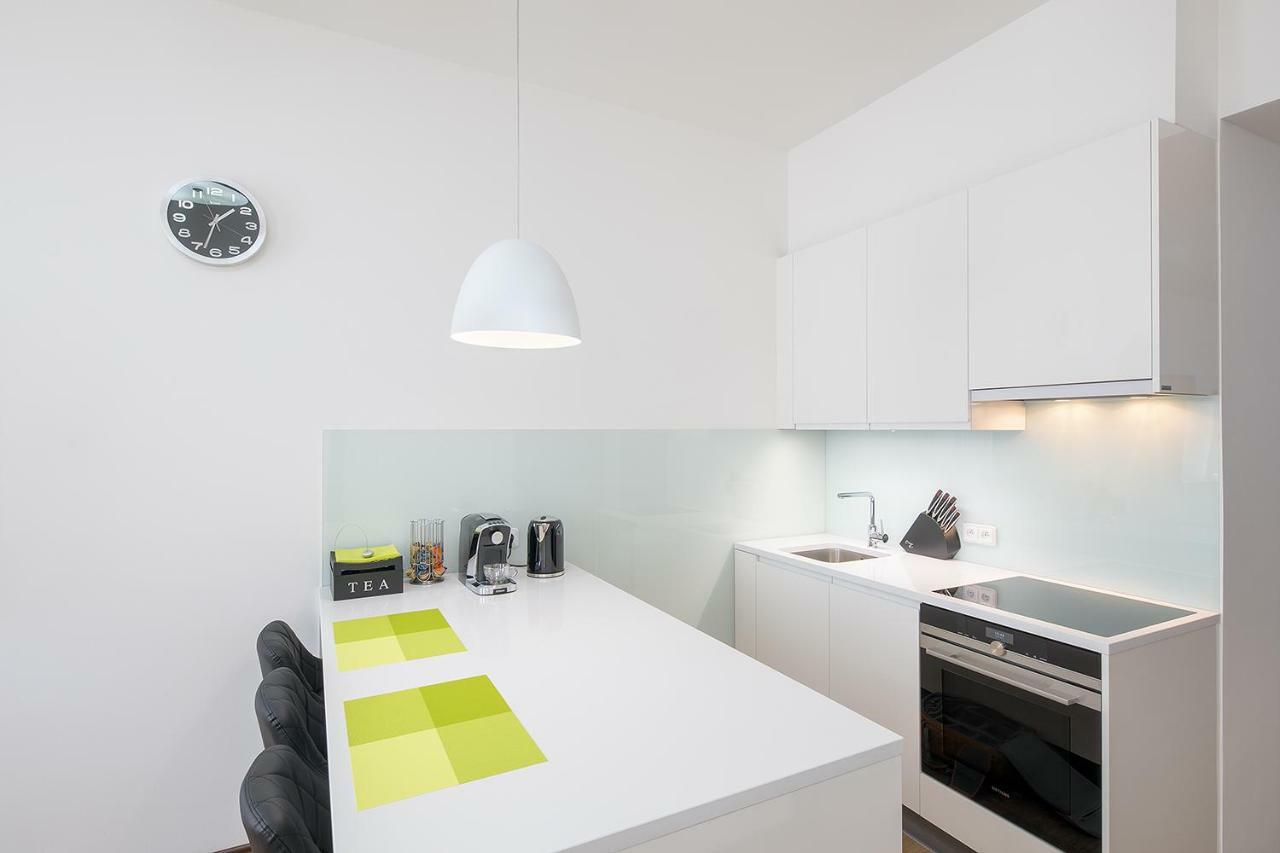 Apartment Near City Centre With Parking Place Prague Exterior photo